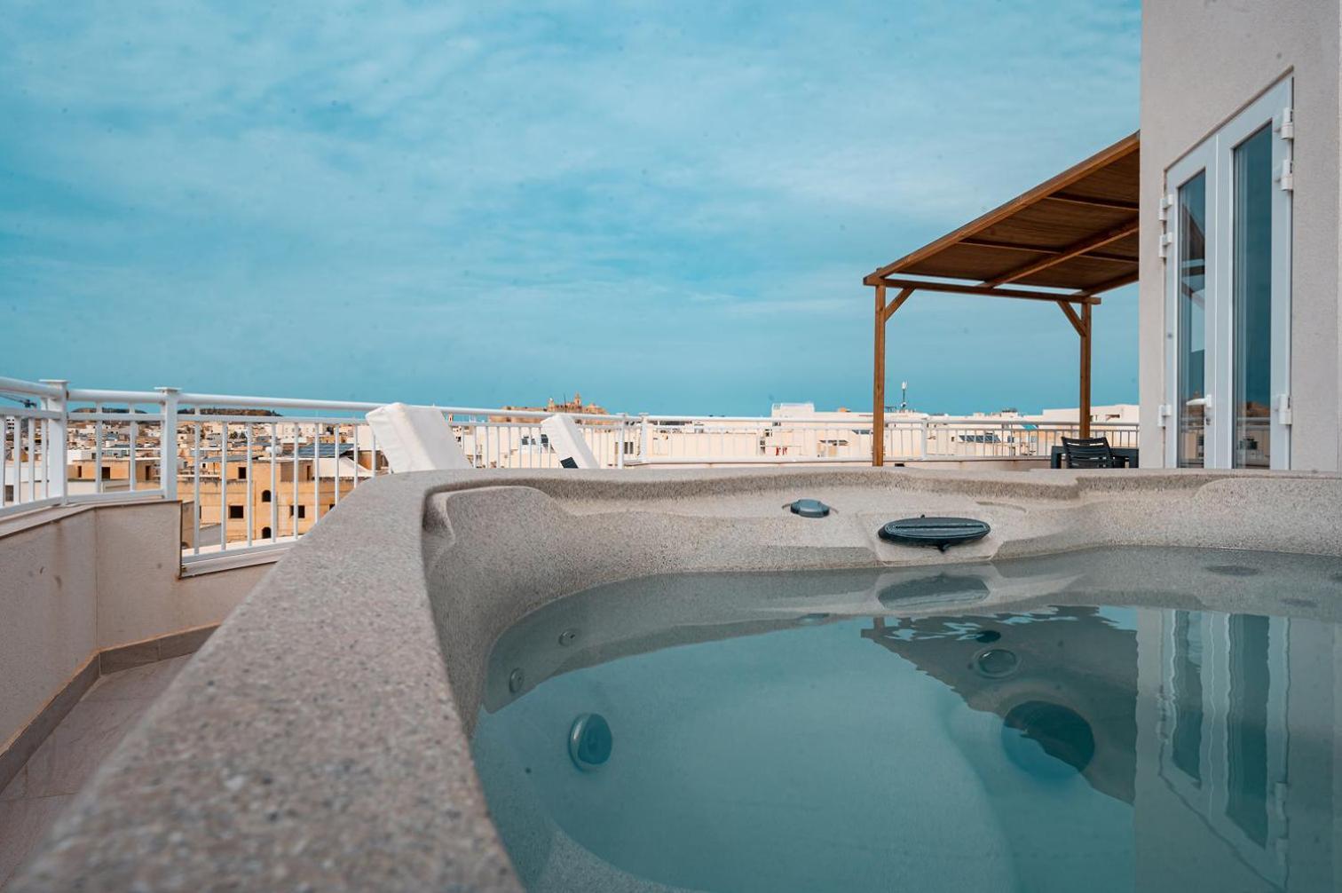 The Willows Penthouses With Jacuzzi Ghajn il-Kbira  Exterior foto
